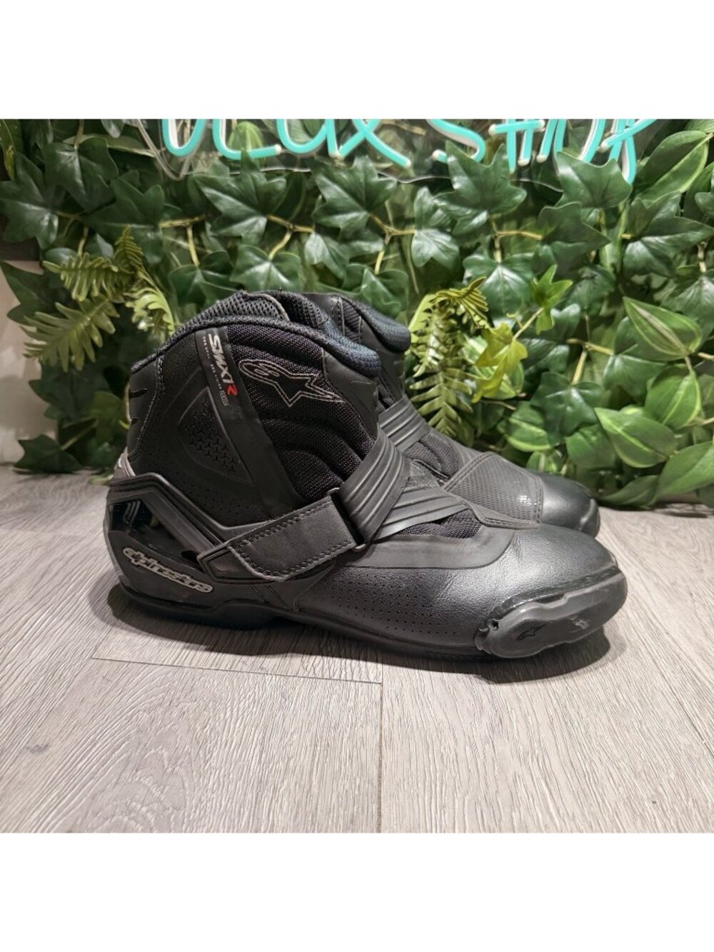 Alpinestars SMX-1R V2 Vented Boots Black, Size 9.5 US (44 EU) READ